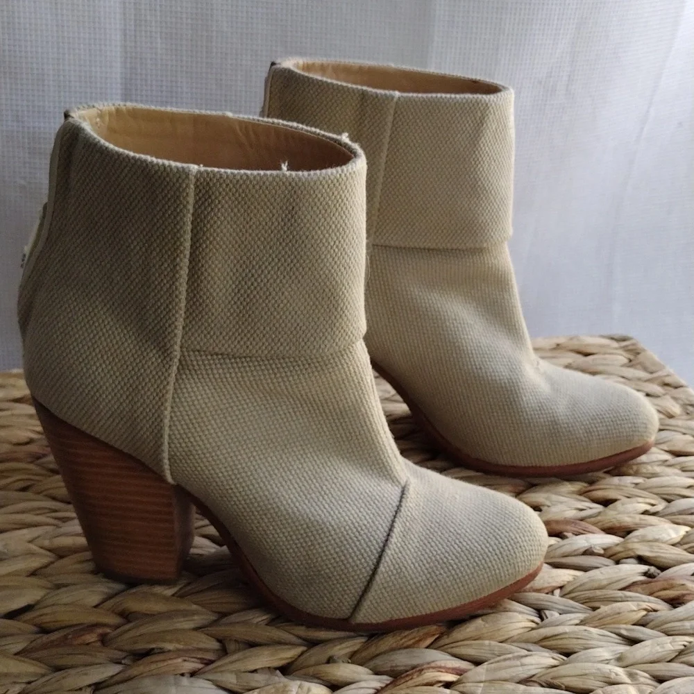 Rag and Bone Newbury beige ankle booties 8.5 - Picture 1 of 12